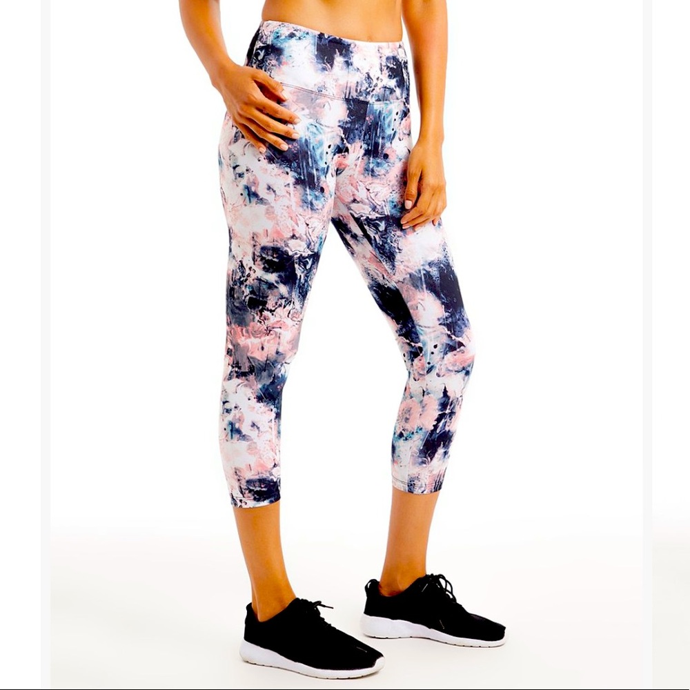 Marika, Balance Collection, Women’s Crop Legging, Size S